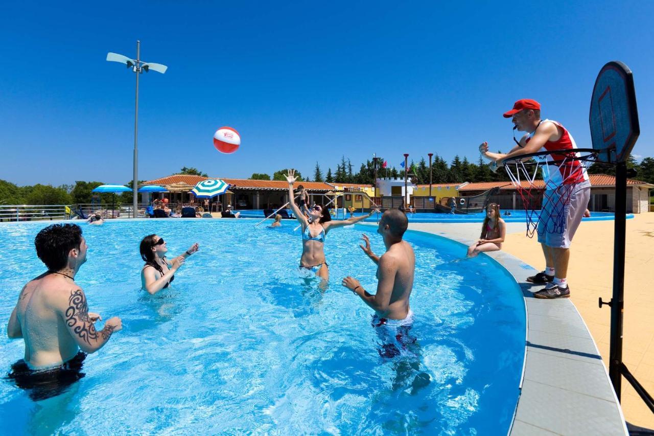 Eurocamp Mobile Homes At Campsite Park Umag Dış mekan fotoğraf